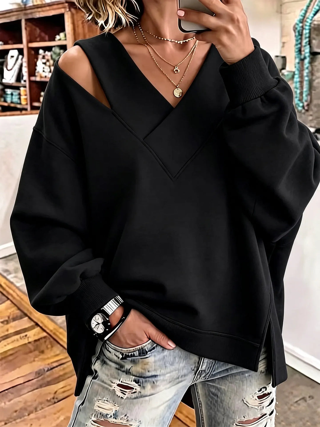 Aurelia - Sweat-shirt doux au toucher à encolure en V découpée