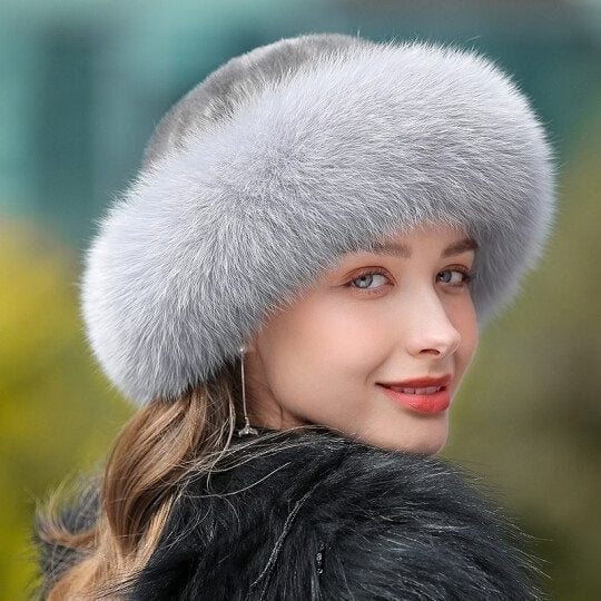 Olwen - Chapeau d'hiver en fausse fourrure duveteuse