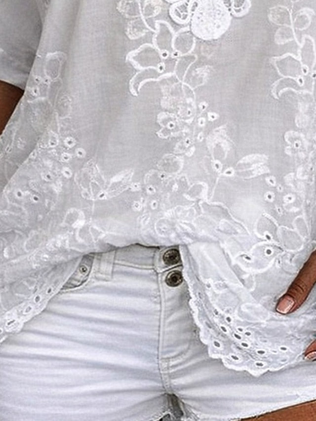 Ember - Blouse en dentelle brodée à col en V