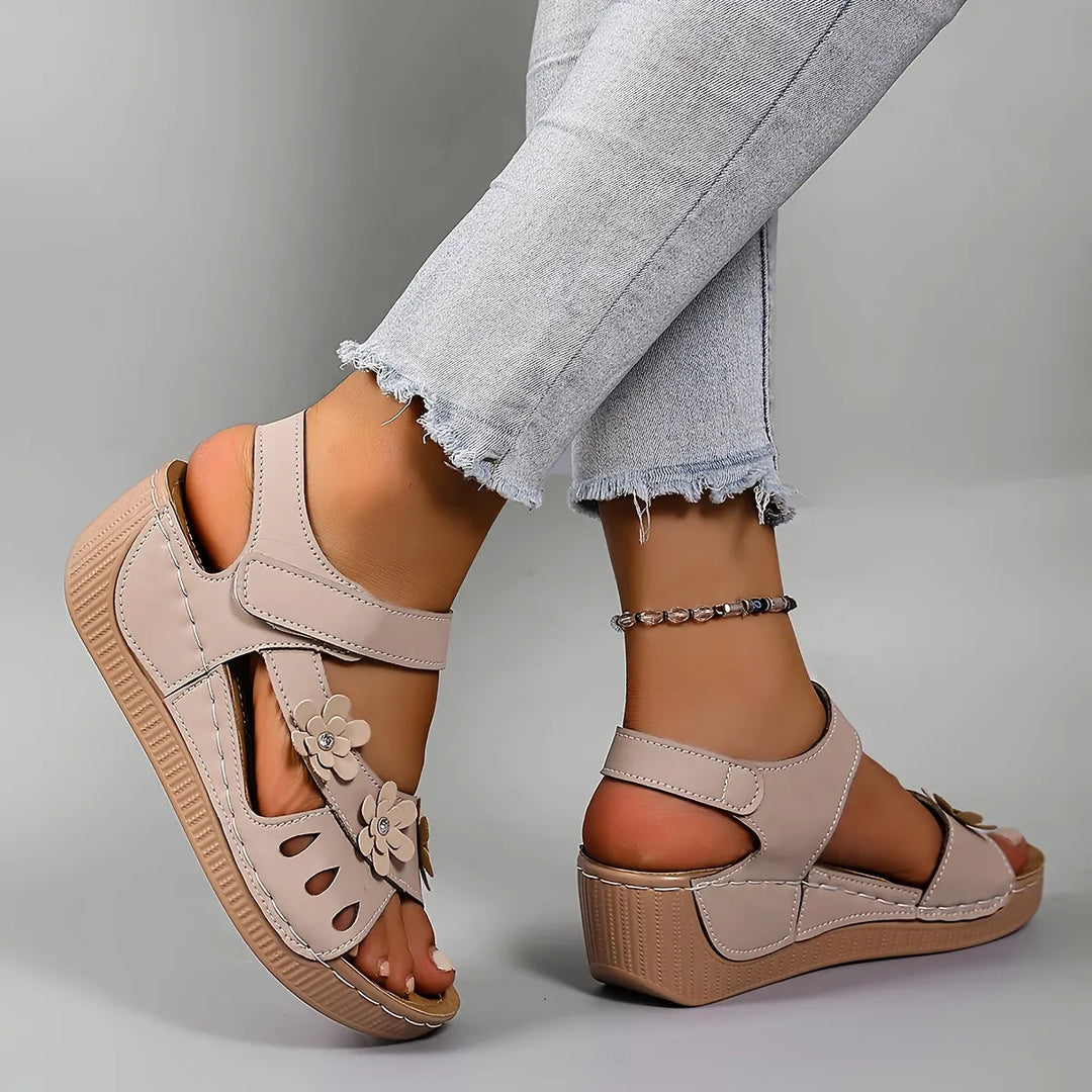 Fiorelia - Sandales compensées à motif floral confortables