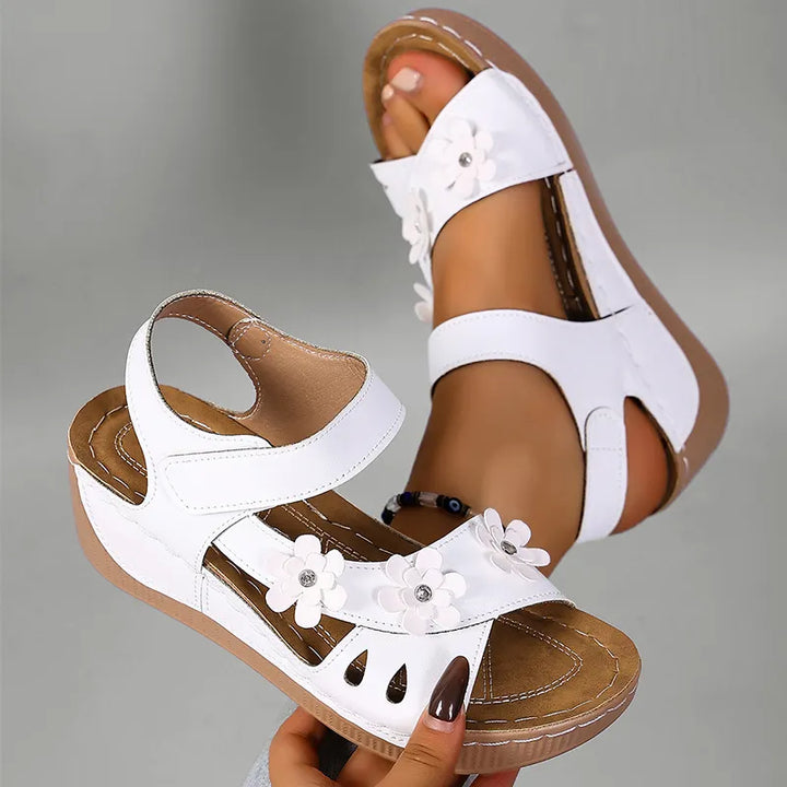 Fiorelia - Sandales compensées à motif floral confortables
