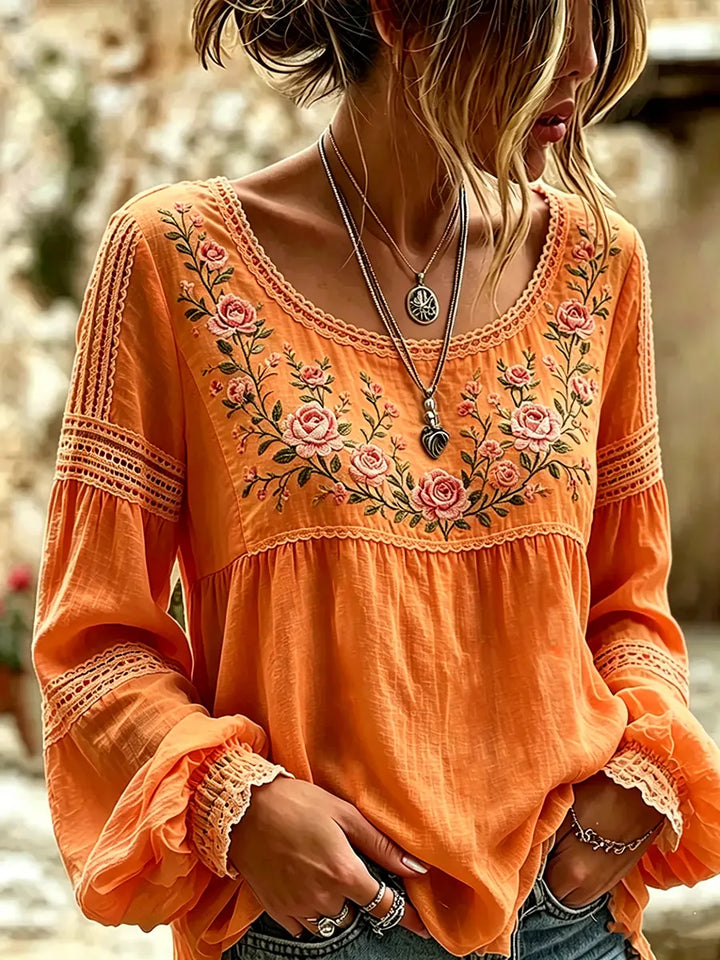 Tressalia - Blouse en lin brodée