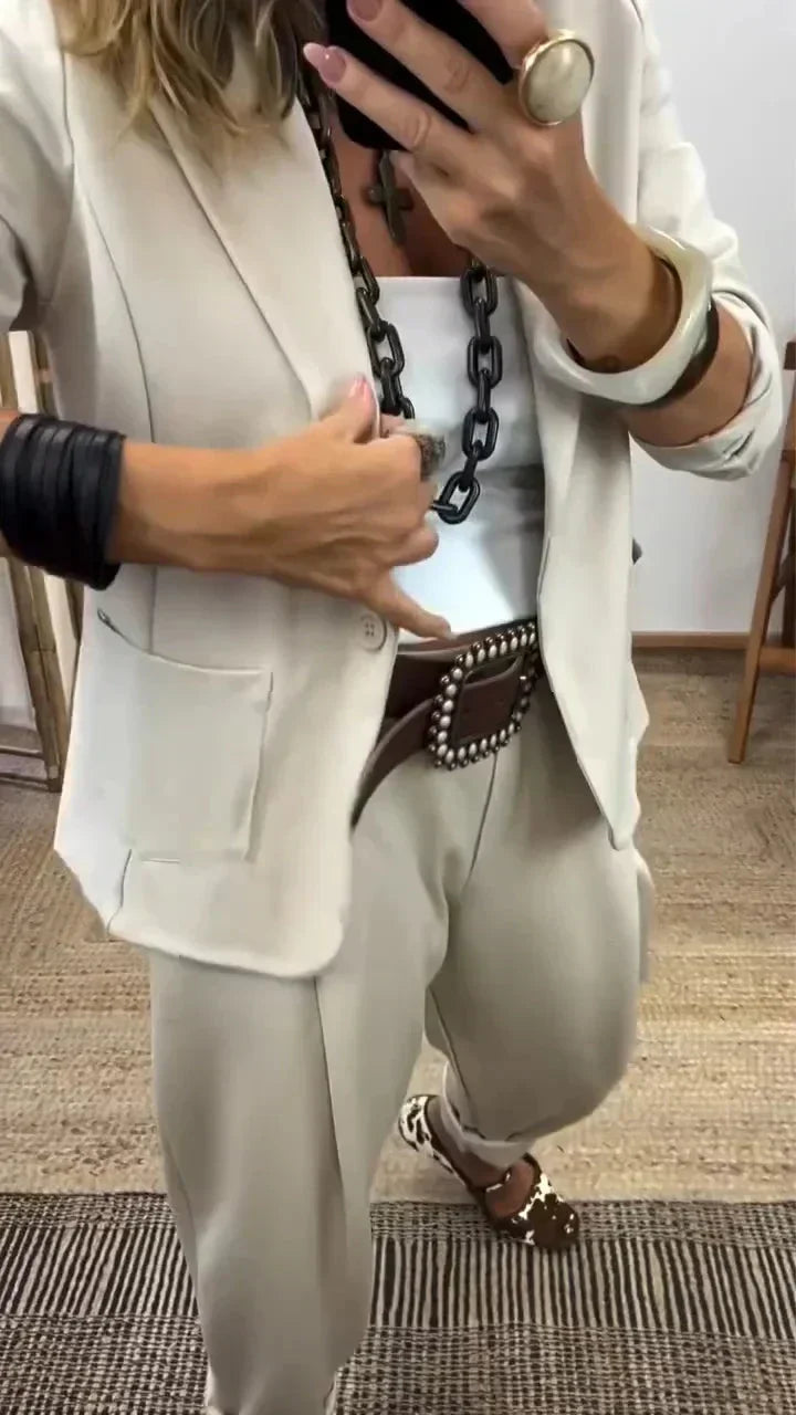 Rosina - Tailleur pantalon au toucher doux