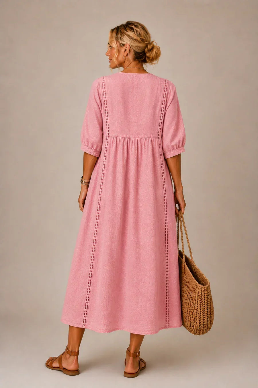 Arietta - Robe en lin ornée de dentelle