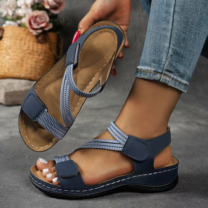 Courtney - Sandales confortables à brides croisées