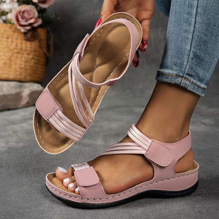 Courtney - Sandales confortables à brides croisées