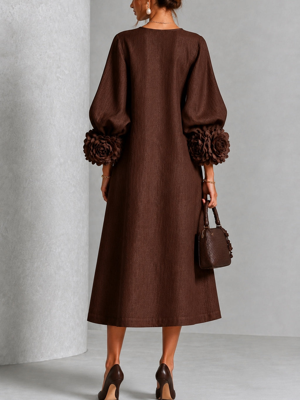 Estelora - Robe midi sculpturale à motif floral