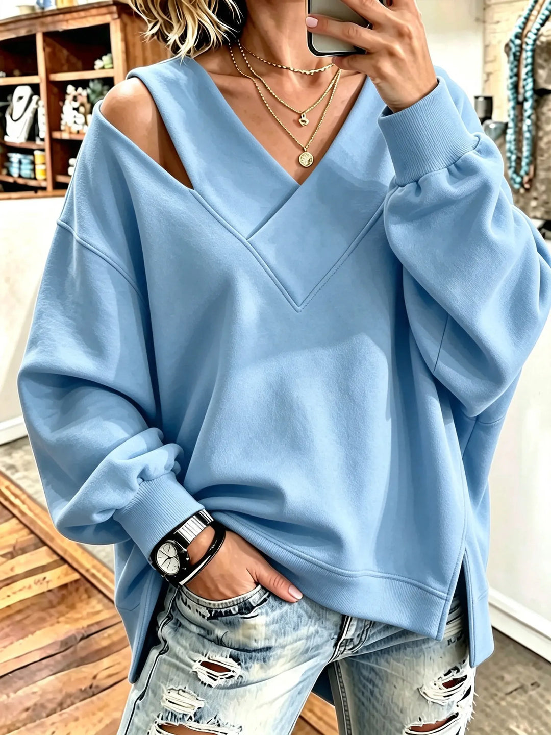 Aurelia - Sweat-shirt doux au toucher à encolure en V découpée