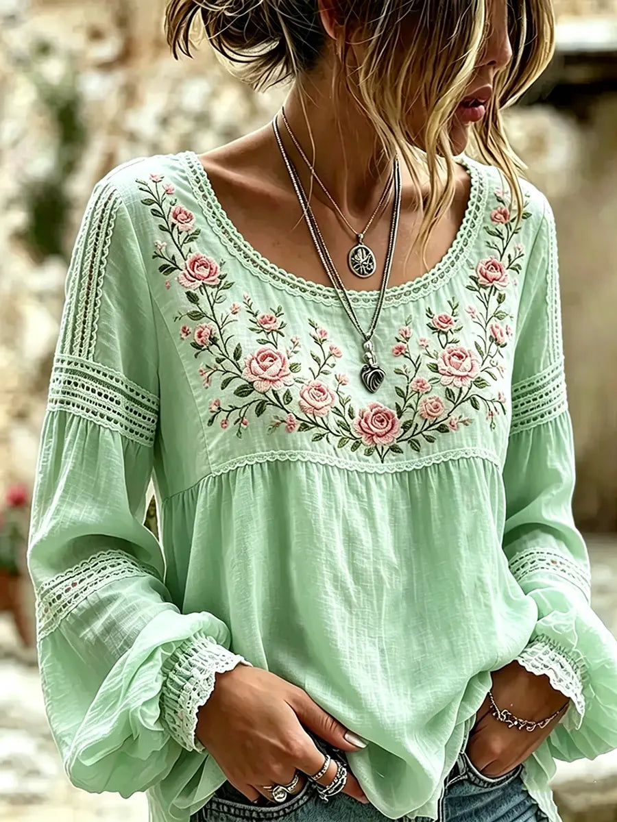 Tressalia - Blouse en lin brodée