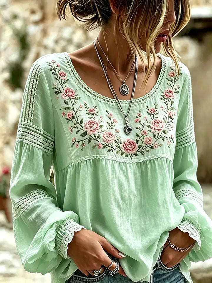 Tressalia - Blouse en lin brodée