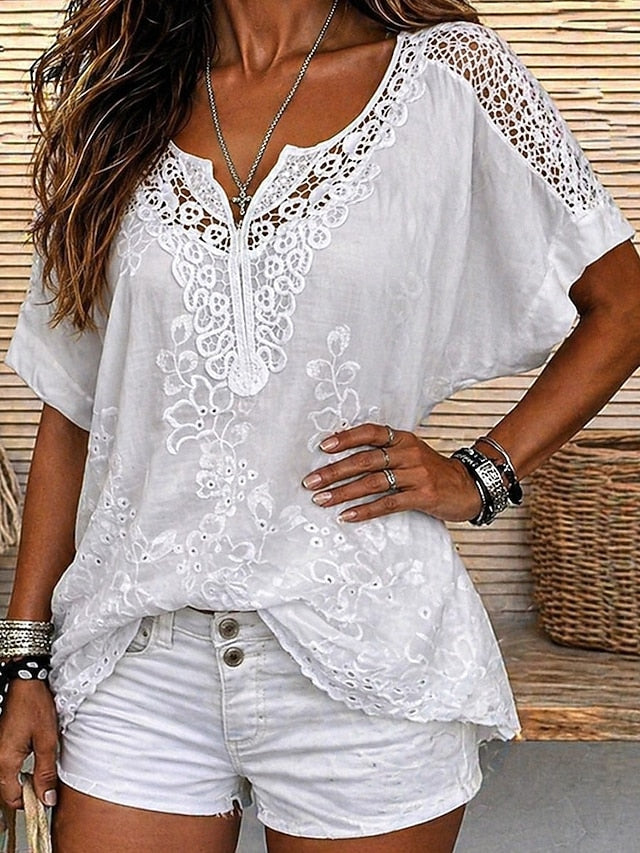 Ember - Blouse en dentelle brodée à col en V