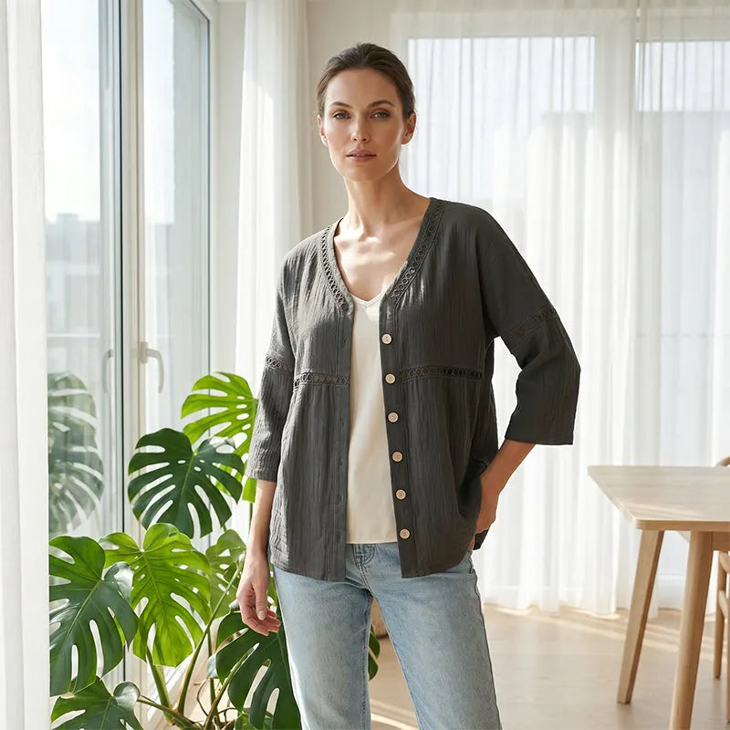 Ardena - Blouse brodée boutonnée