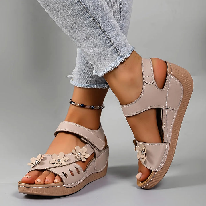 Fiorelia - Sandales compensées à motif floral confortables