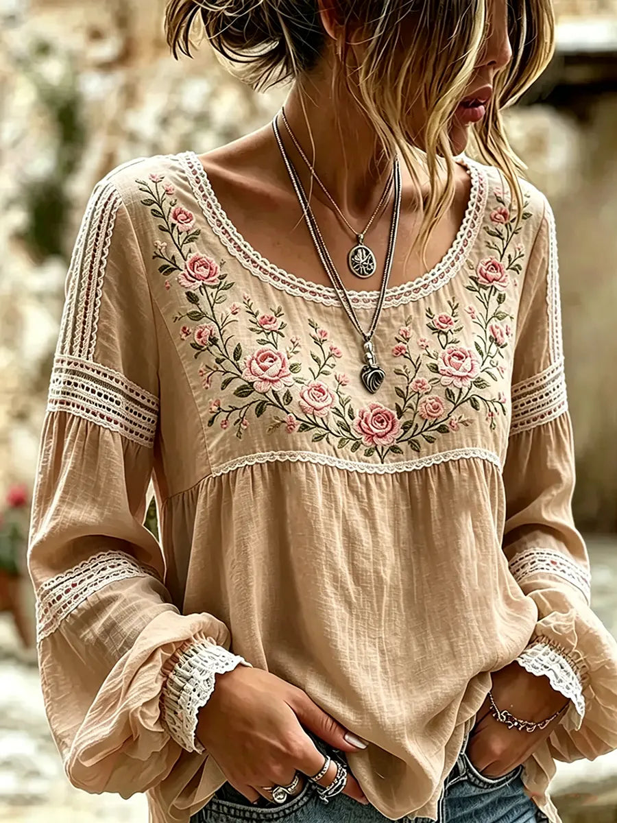 Tressalia - Blouse en lin brodée