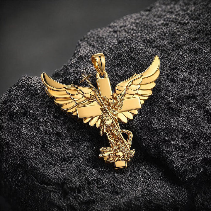 Klaus - Collier pendentif croix ange ailé