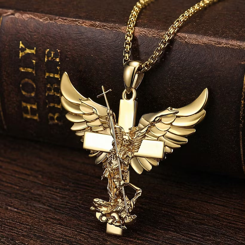Klaus - Collier pendentif croix ange ailé