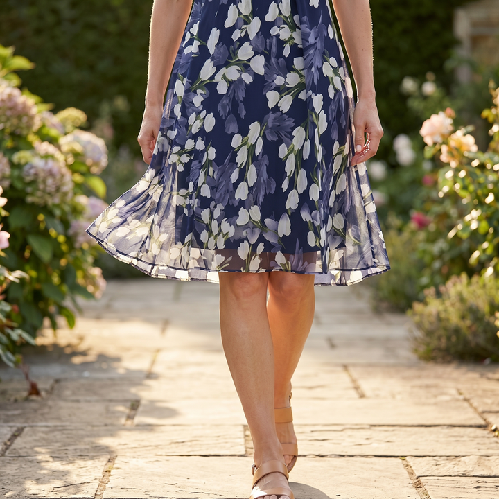 Genevora - Robe midi fleurie et aérée